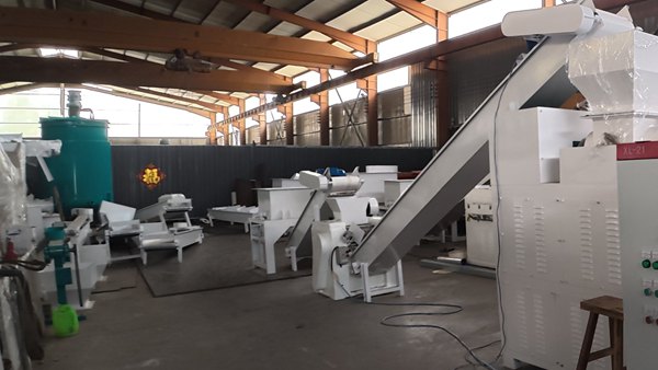 Main soap plodder unit of bar soap production line with electric control cabinet