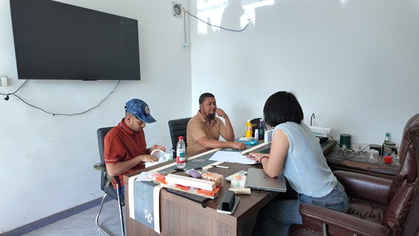 Negotiation meeting for bar soap making machine order, technical proposal and quotation discussion