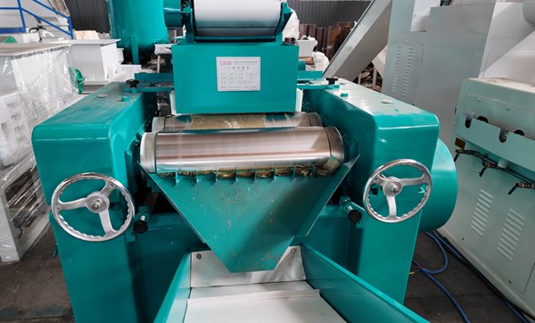 Refinador industrial de jabón, máquina de pulido de masa jabonera en fábrica